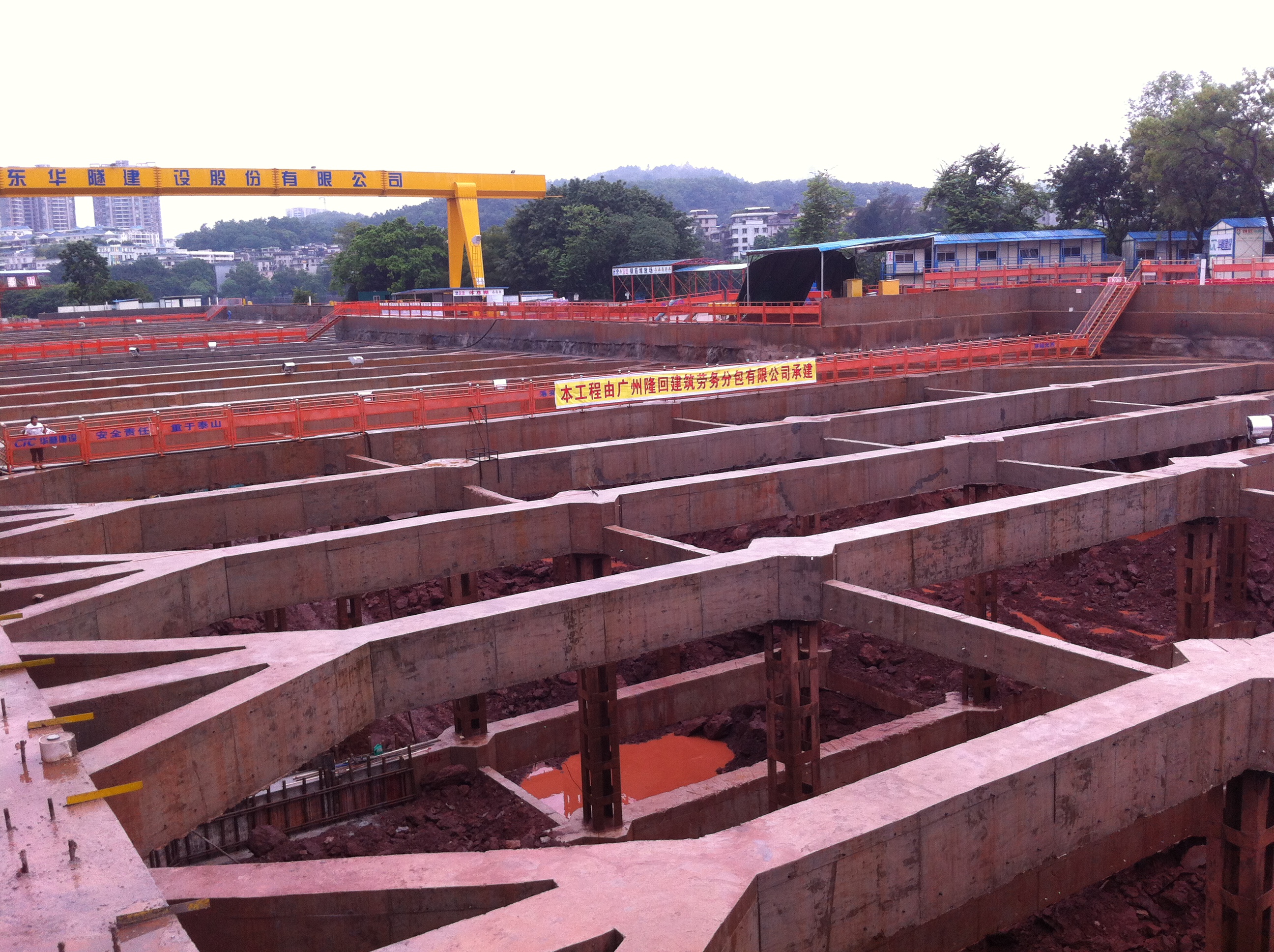 城軌工程展示（一） 建筑工程勞務(wù)分包——精細化管理與高效協(xié)作的基石